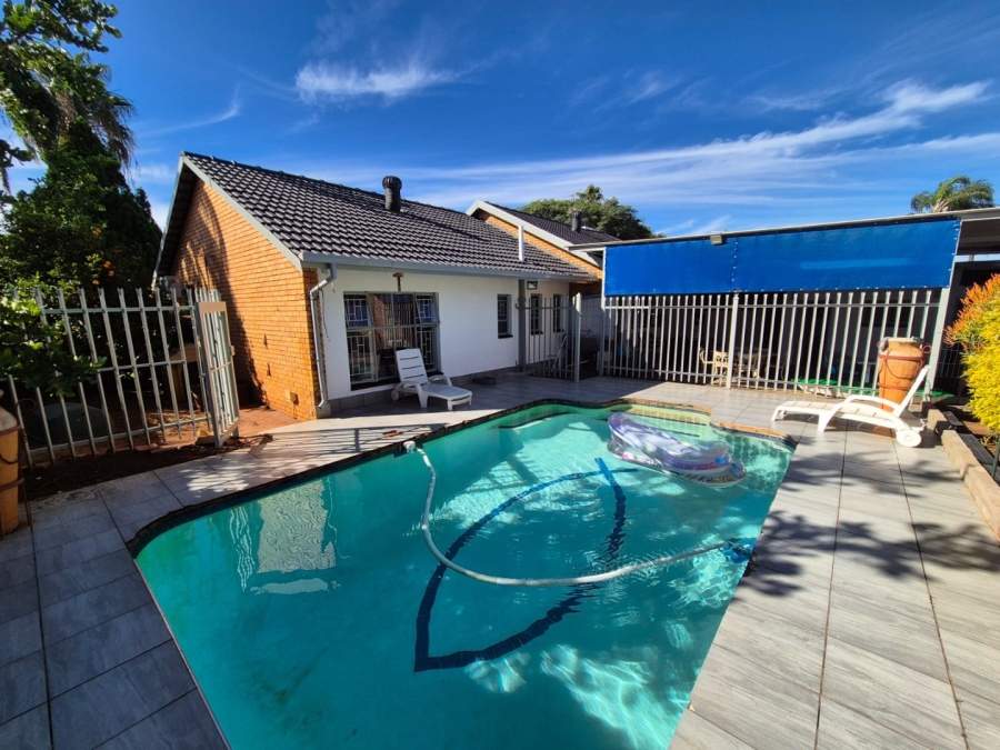 3 Bedroom Property for Sale in Montana Tuine Gauteng