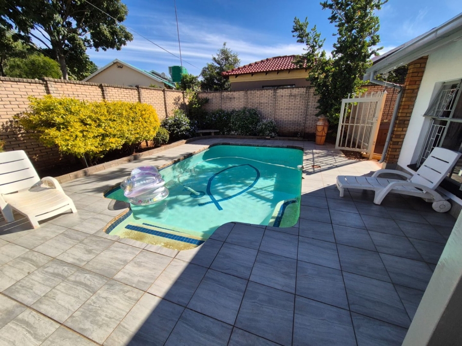 3 Bedroom Property for Sale in Montana Tuine Gauteng