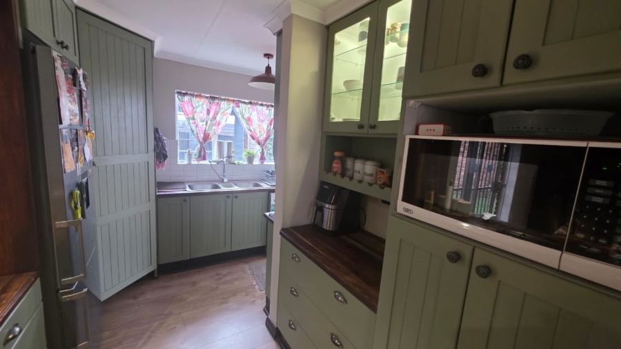3 Bedroom Property for Sale in Doornpoort Gauteng