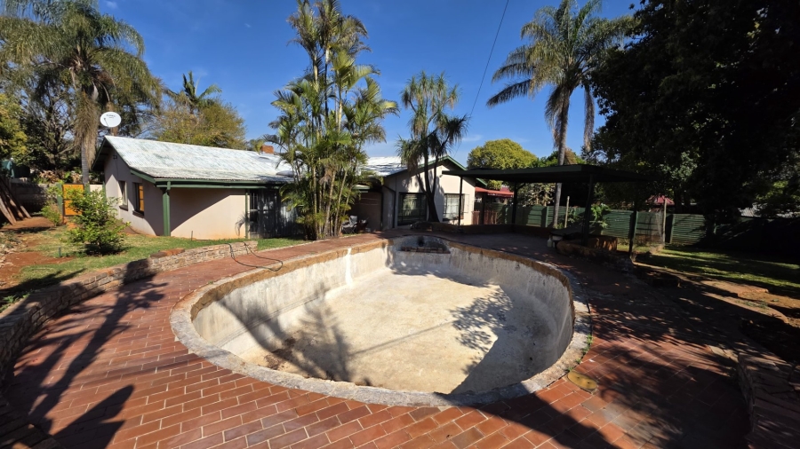 3 Bedroom Property for Sale in Annlin Gauteng