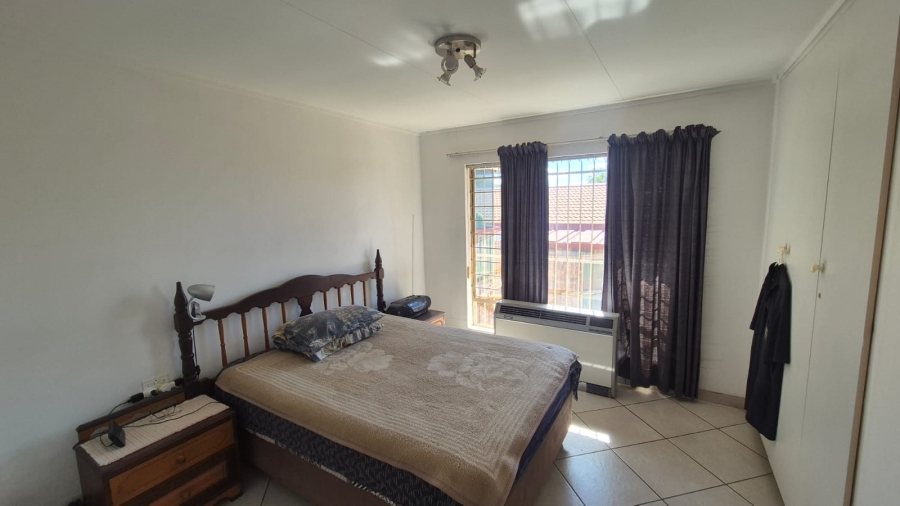 2 Bedroom Property for Sale in Amandasig Gauteng