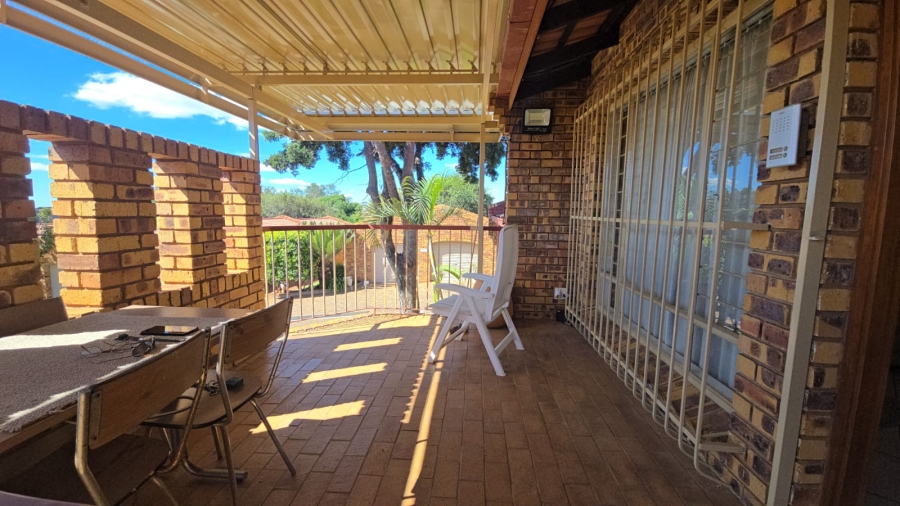 2 Bedroom Property for Sale in Amandasig Gauteng