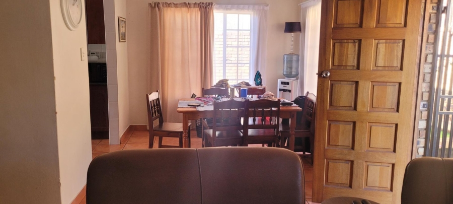 4 Bedroom Property for Sale in Pretoria Gardens Gauteng