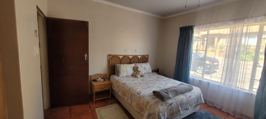 4 Bedroom Property for Sale in Pretoria Gardens Gauteng