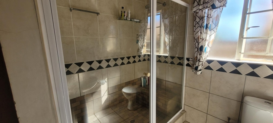 4 Bedroom Property for Sale in Pretoria Gardens Gauteng