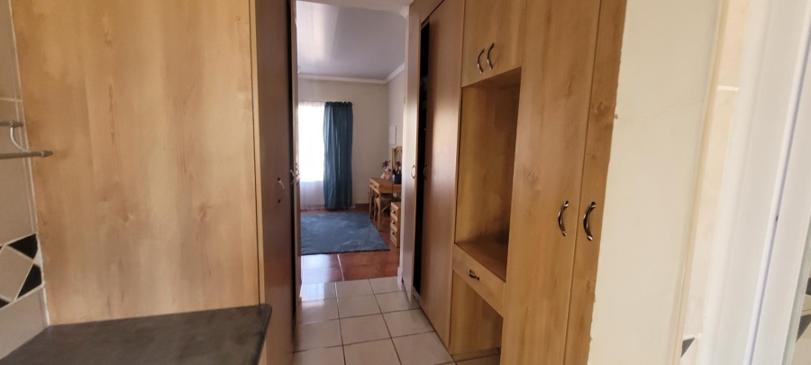 4 Bedroom Property for Sale in Pretoria Gardens Gauteng