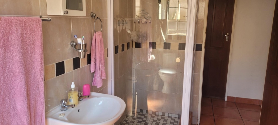 4 Bedroom Property for Sale in Pretoria Gardens Gauteng
