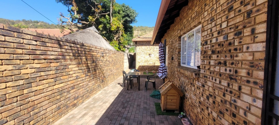 4 Bedroom Property for Sale in Pretoria Gardens Gauteng