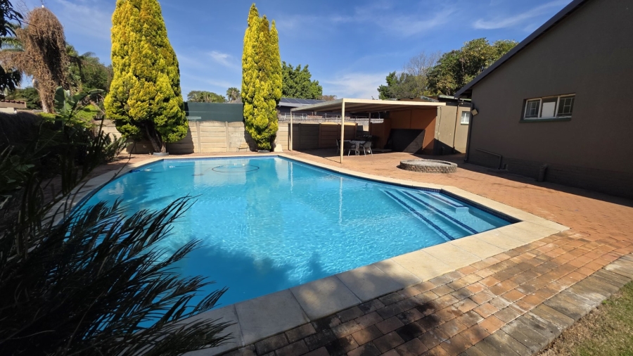 3 Bedroom Property for Sale in Sinoville Gauteng