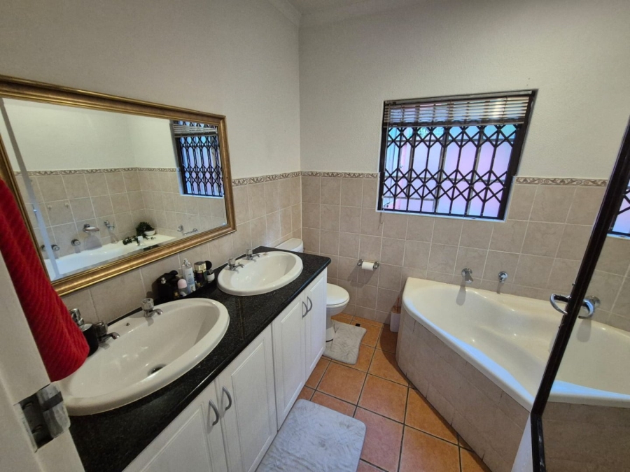 2 Bedroom Property for Sale in Florauna Gauteng