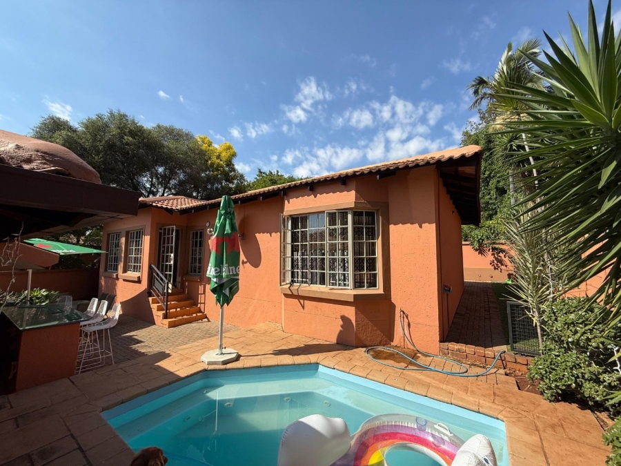 2 Bedroom Property for Sale in Florauna Gauteng