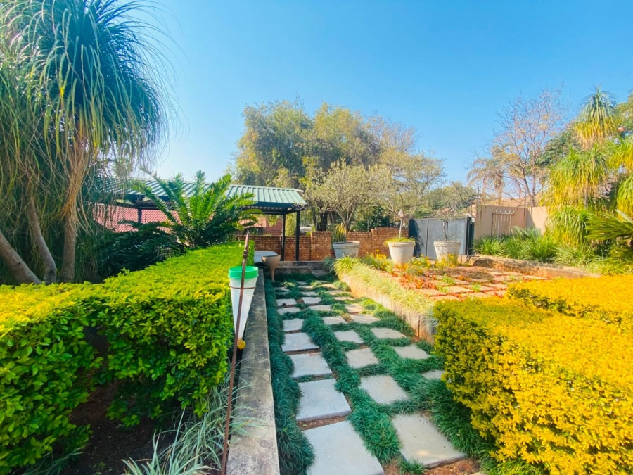 4 Bedroom Property for Sale in Ninapark Gauteng