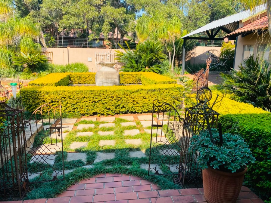 4 Bedroom Property for Sale in Ninapark Gauteng