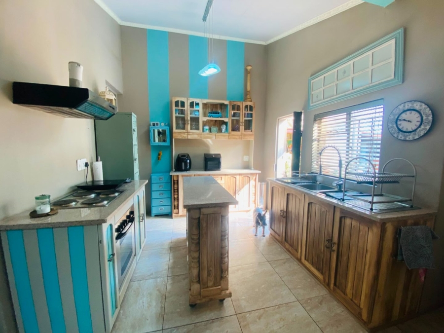 4 Bedroom Property for Sale in Ninapark Gauteng