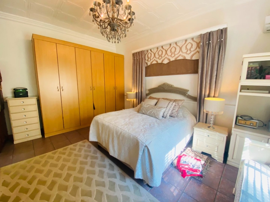 4 Bedroom Property for Sale in Ninapark Gauteng