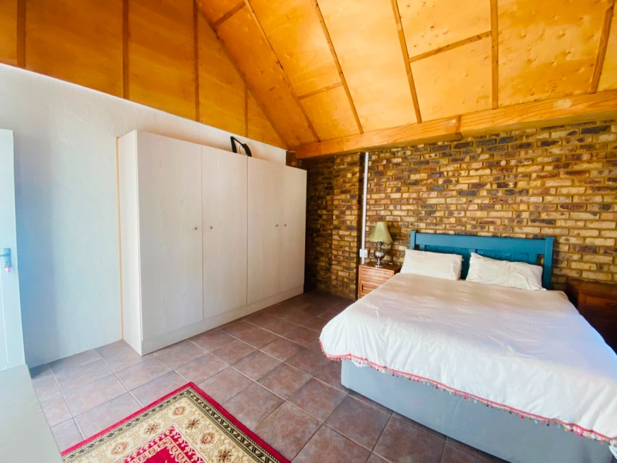 4 Bedroom Property for Sale in Ninapark Gauteng
