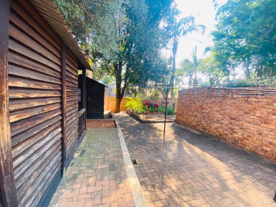 4 Bedroom Property for Sale in Ninapark Gauteng
