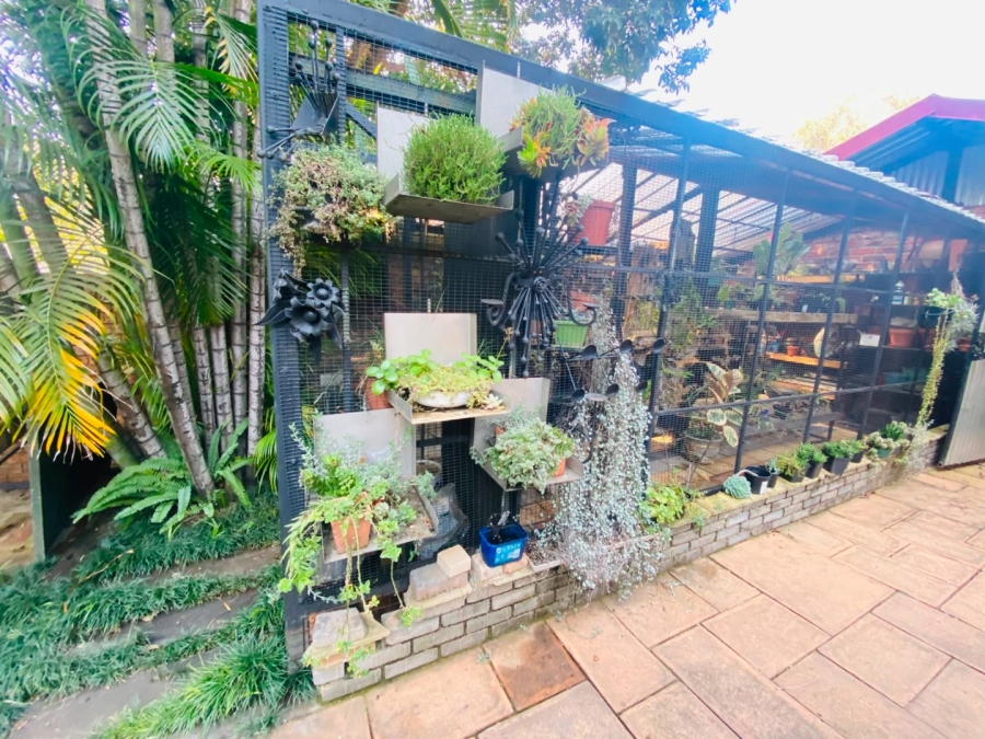 4 Bedroom Property for Sale in Ninapark Gauteng