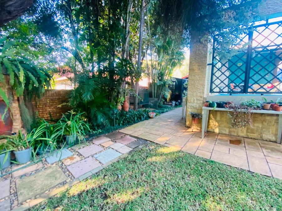 4 Bedroom Property for Sale in Ninapark Gauteng