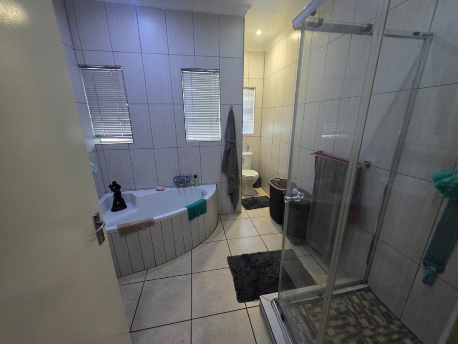 3 Bedroom Property for Sale in Vanderbijlpark CE 1 Gauteng