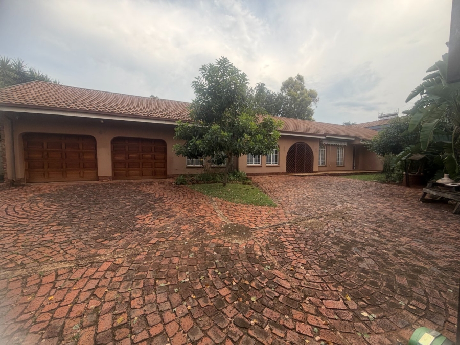4 Bedroom Property for Sale in The Orchards Gauteng