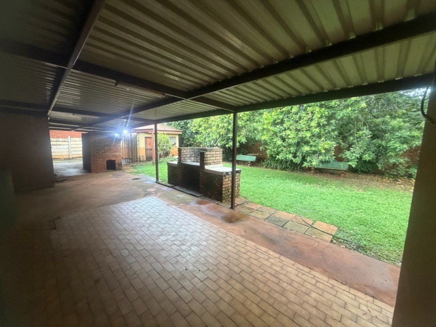 4 Bedroom Property for Sale in The Orchards Gauteng