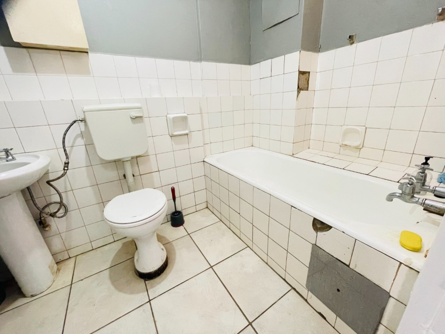 1 Bedroom Property for Sale in Pretoria Gauteng