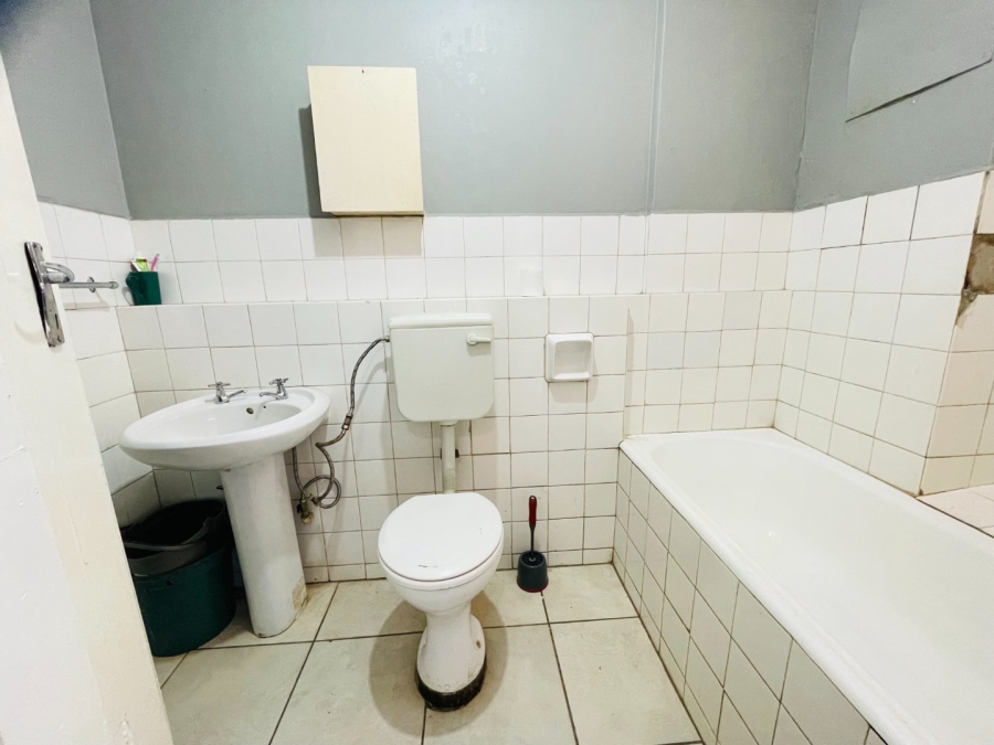 1 Bedroom Property for Sale in Pretoria Gauteng
