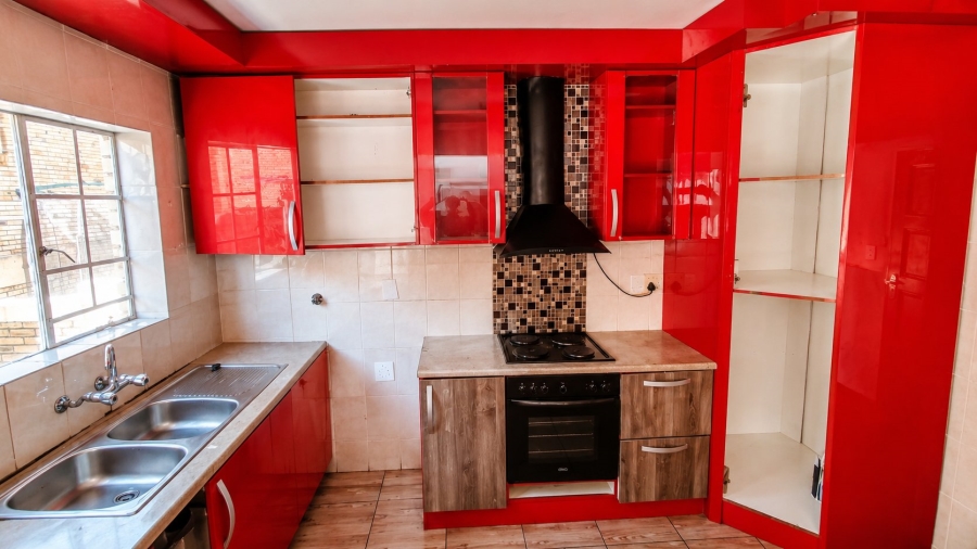 3 Bedroom Property for Sale in Heuwelsig Estate Gauteng