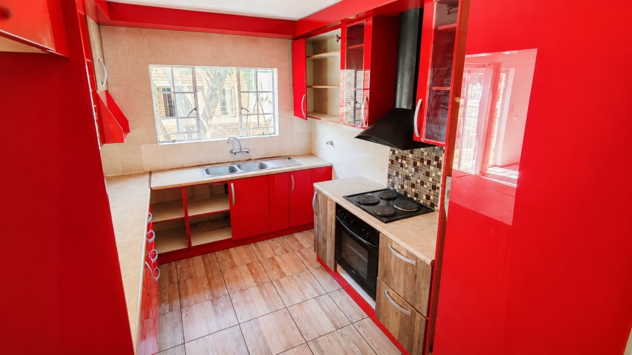 3 Bedroom Property for Sale in Heuwelsig Estate Gauteng