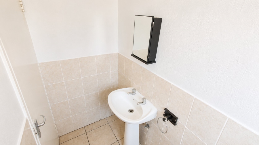 3 Bedroom Property for Sale in Heuwelsig Estate Gauteng
