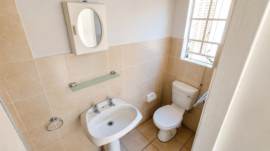 3 Bedroom Property for Sale in Heuwelsig Estate Gauteng