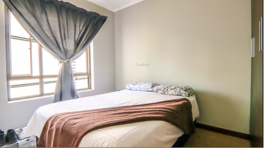 1 Bedroom Property for Sale in Noordwyk Gauteng