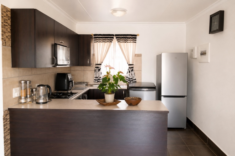 3 Bedroom Property for Sale in Lakefield Gauteng