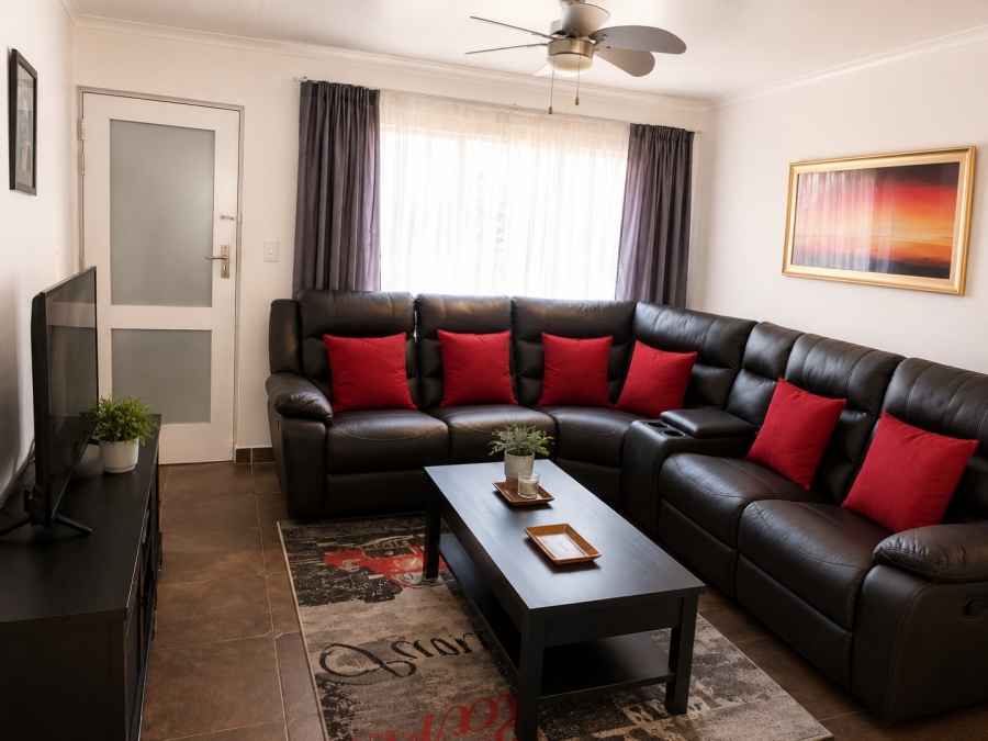3 Bedroom Property for Sale in Lakefield Gauteng