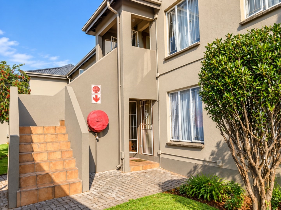 3 Bedroom Property for Sale in Lakefield Gauteng