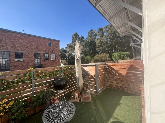 To Let 1 Bedroom Property for Rent in Braamfontein Gauteng