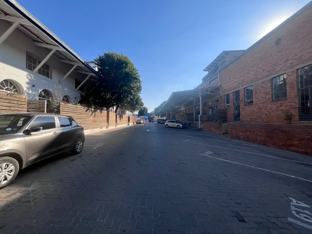To Let 1 Bedroom Property for Rent in Braamfontein Gauteng