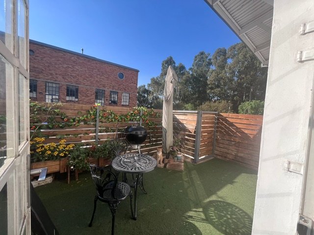 To Let 1 Bedroom Property for Rent in Braamfontein Gauteng