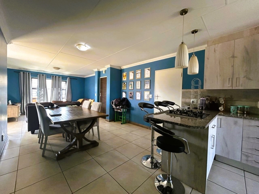 3 Bedroom Property for Sale in Rooihuiskraal North Gauteng