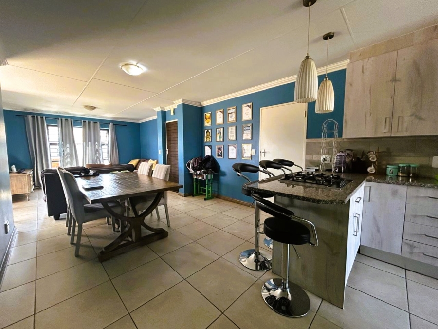 3 Bedroom Property for Sale in Rooihuiskraal North Gauteng