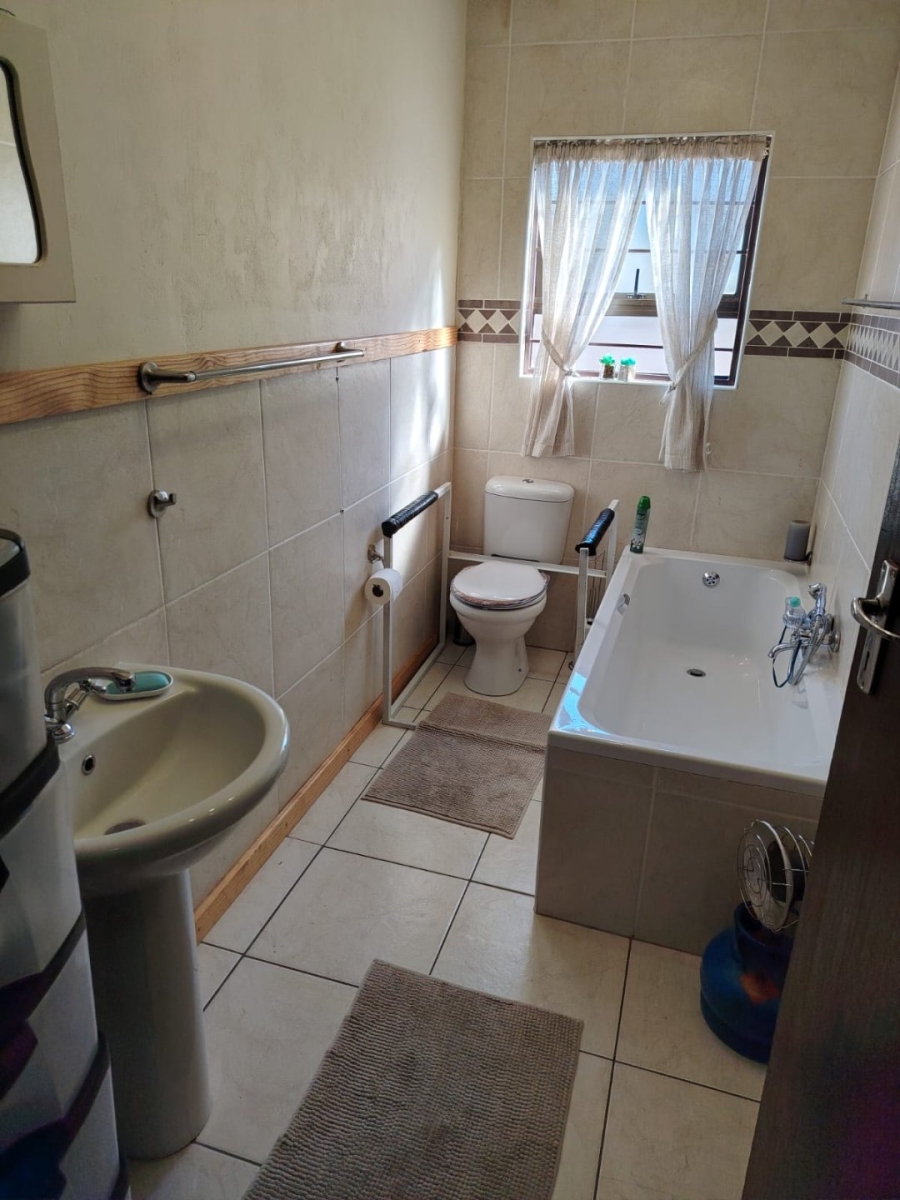 3 Bedroom Property for Sale in Fochville Gauteng