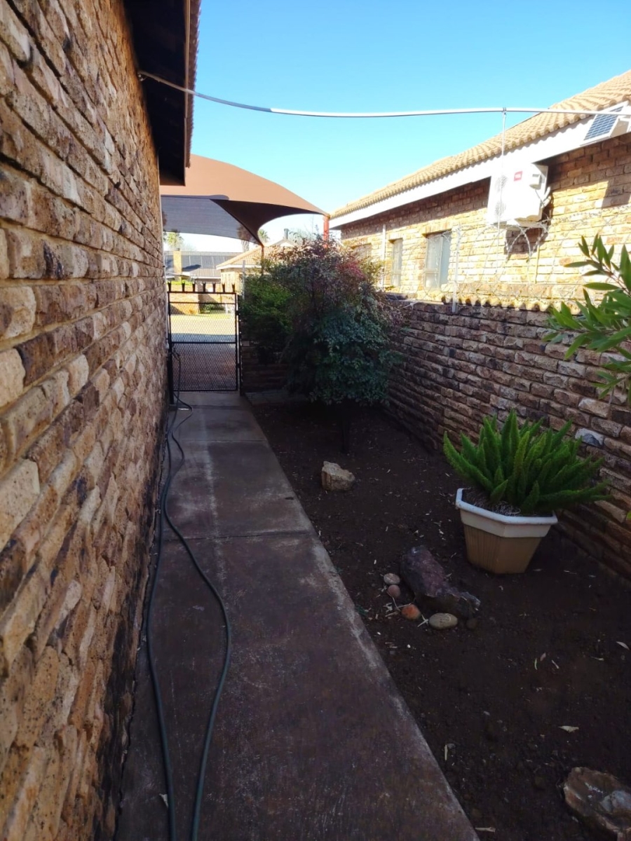 3 Bedroom Property for Sale in Fochville Gauteng