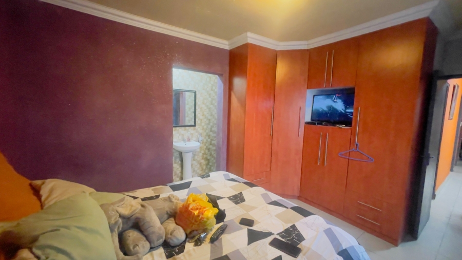 4 Bedroom Property for Sale in Soshanguve East Ext 4 Gauteng