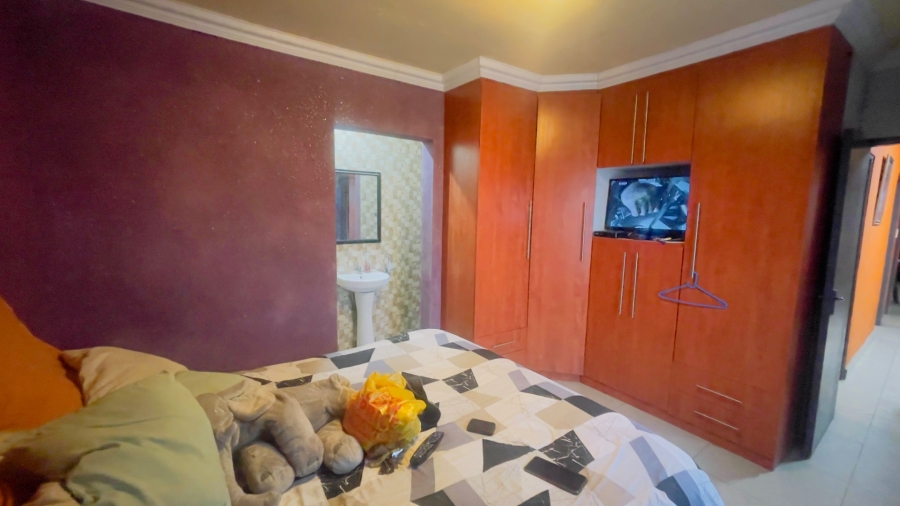 4 Bedroom Property for Sale in Soshanguve East Ext 4 Gauteng