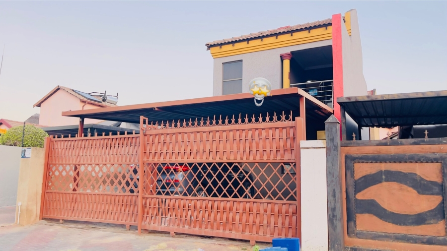 4 Bedroom Property for Sale in Soshanguve East Ext 4 Gauteng