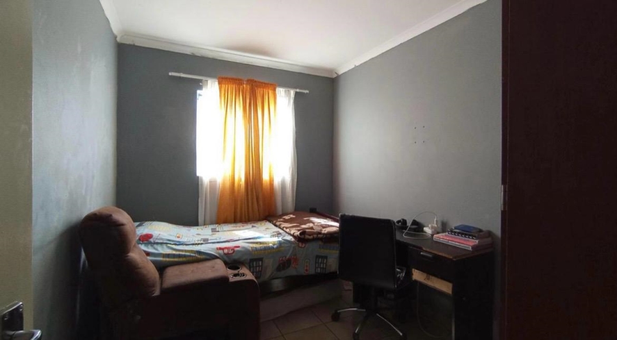3 Bedroom Property for Sale in Kosmosdal Gauteng