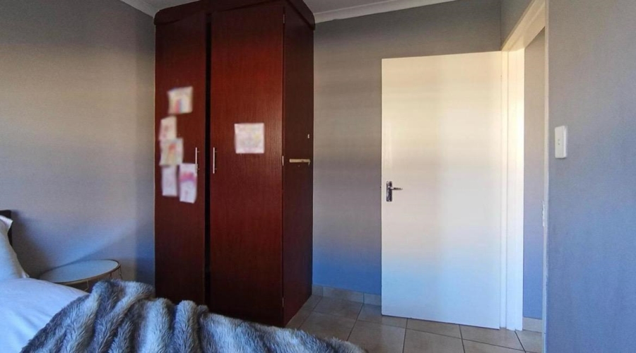 3 Bedroom Property for Sale in Kosmosdal Gauteng