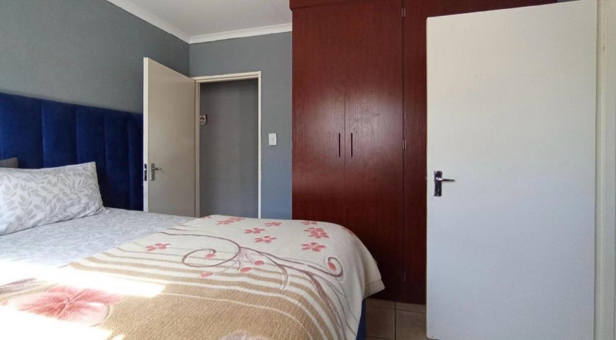 3 Bedroom Property for Sale in Kosmosdal Gauteng