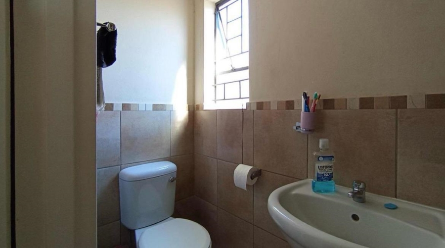 3 Bedroom Property for Sale in Kosmosdal Gauteng